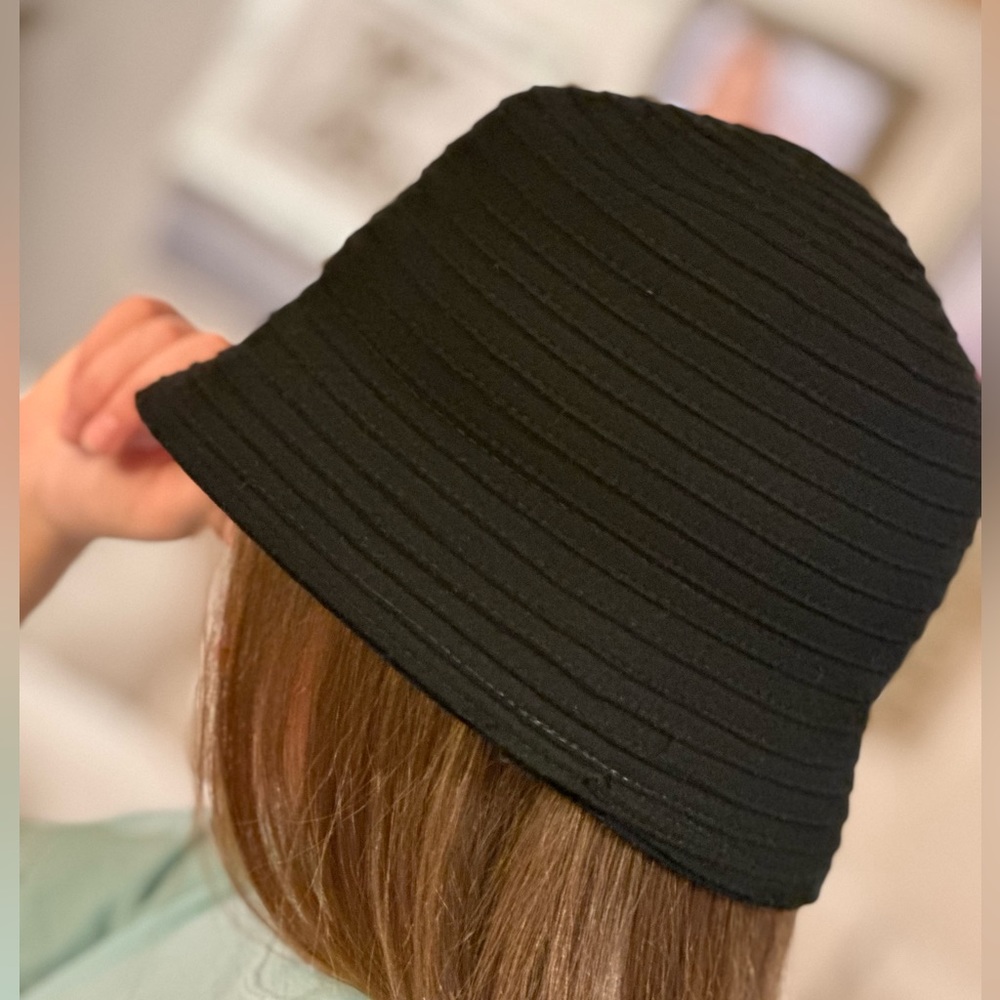 Vintage black bucket hat